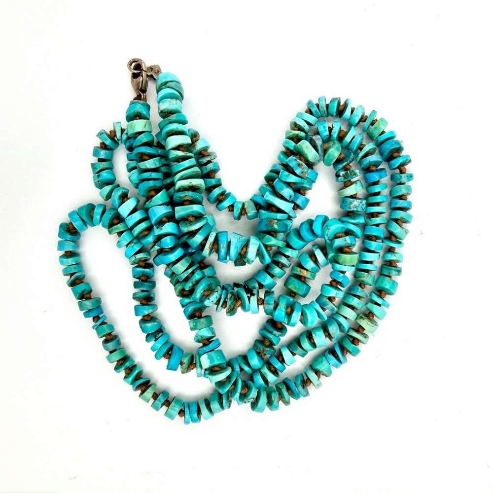Chic Turquoise Beaded Necklace